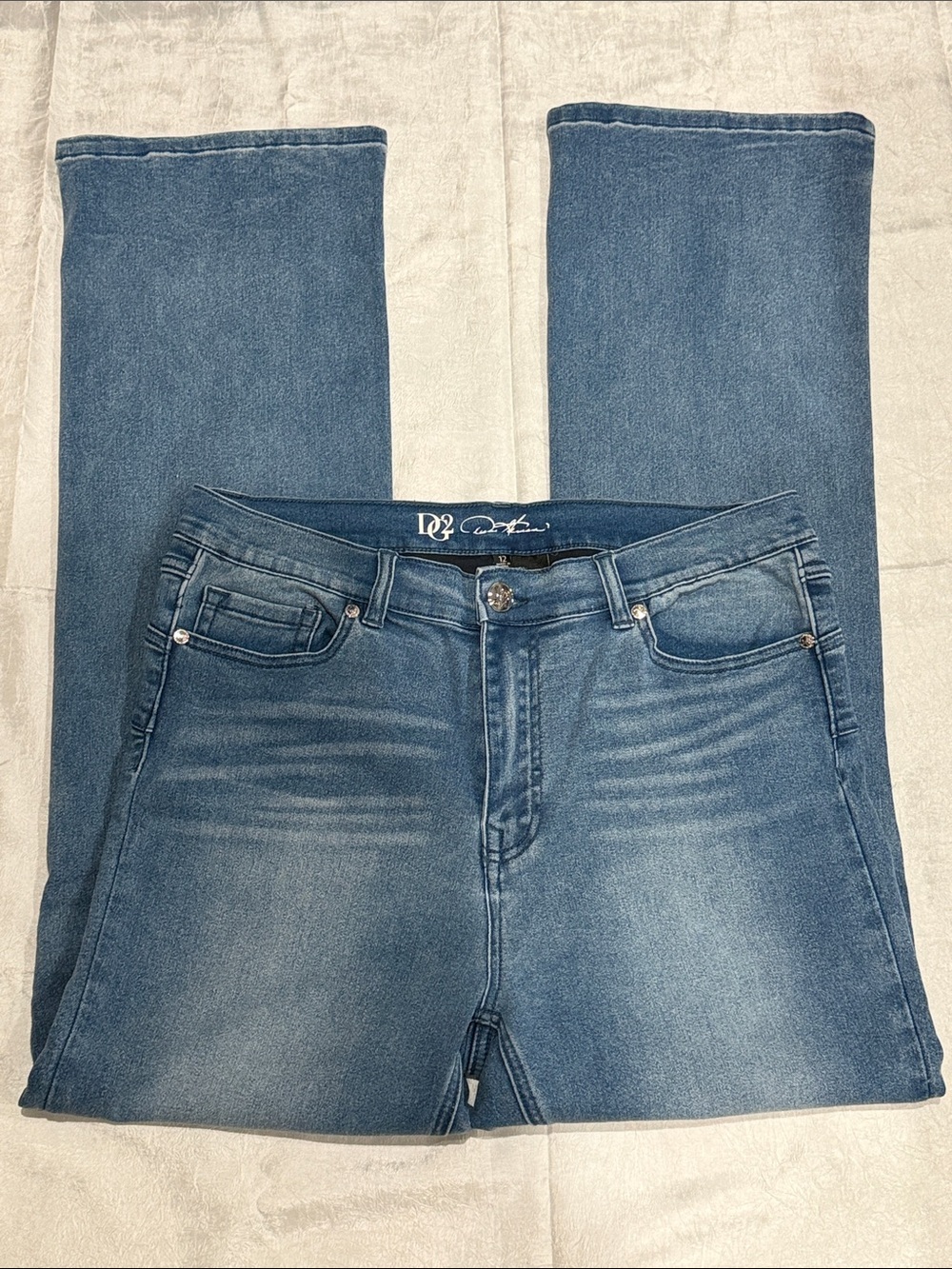 DG2 Diane Gilman Up-lifter Stretch Bootcut Jeans Medium Wash Size 12